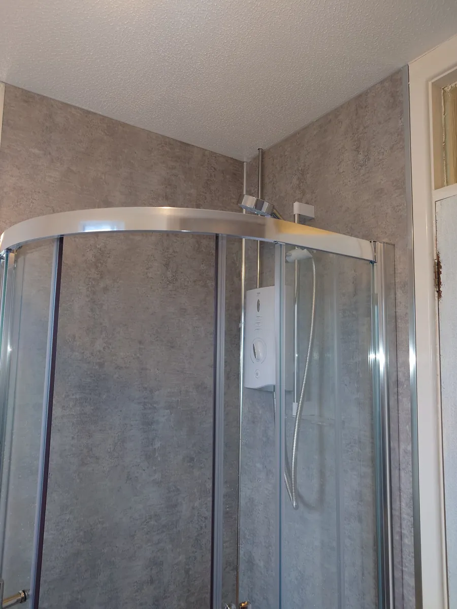 Finished quadrant shower in Steve's bathroom, Starcross