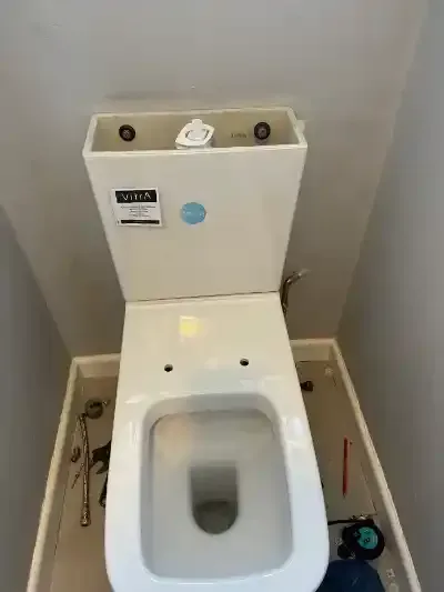 Modern bathroom installation with contemporary fixtures by Absolute Plumbing & Heating